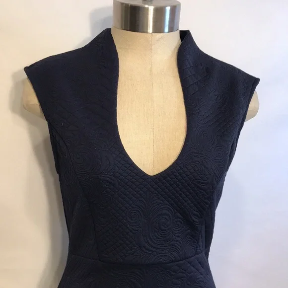 Navy blue Windsor medium knee high dress - Picture 3 of 9